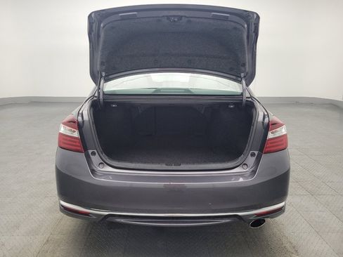 Used 2017 Honda Accord EX-L image 29