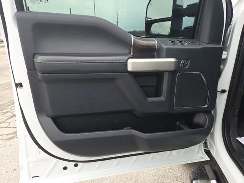 Used 2022 Ford F250 Lariat w/ Chrome Package AWD/4WD image 24