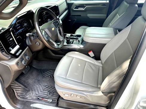 Used 2025 Chevrolet Silverado 1500 LTZ w/ LTZ Premium Texas Edition AWD/4WD image 8