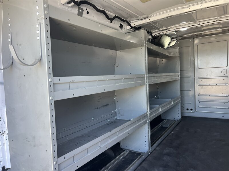 Used 2021 Ford Transit 250 Low Roof RWD image 10