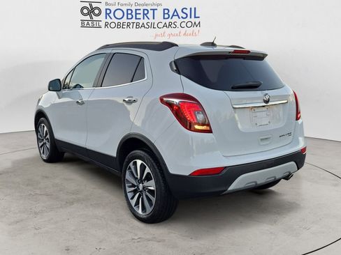 Used 2022 Buick Encore Preferred w/ Safety Package image 3