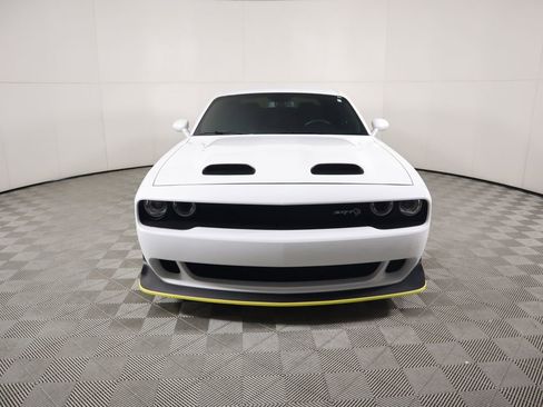 Used 2021 Dodge Challenger SRT Hellcat image 2