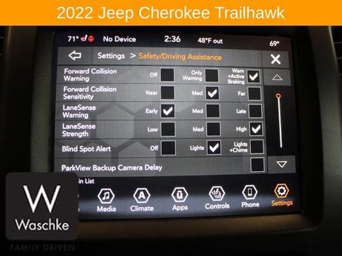 Used 2022 Jeep Cherokee Trailhawk image 56
