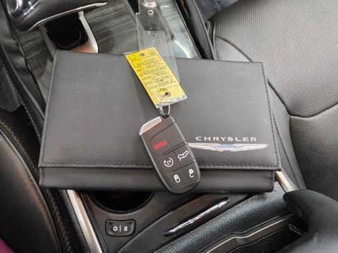 Used 2013 Chrysler 300 C RWD image 24