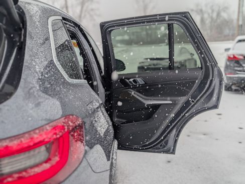 Used 2021 BMW X5 xDrive40i w/ Premium Package 3 image 48