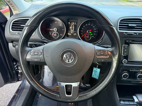 Used 2010 Volkswagen Jetta TDI image 21