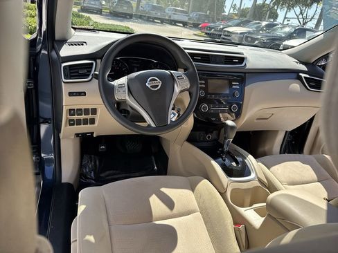 Used 2016 Nissan Rogue S w/ Appearance Package FWD image 35