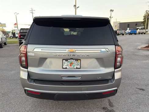 Used 2023 Chevrolet Suburban LT image 6