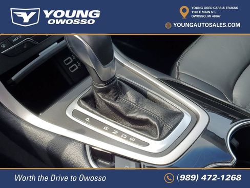 Used 2017 Ford Edge SEL w/ Equipment Group 201A AWD/4WD image 21
