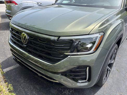 New 2026 Volkswagen Atlas SEL Premium R-Line AWD/4WD image 2
