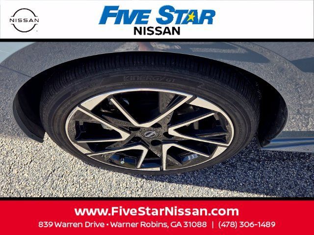 Used 2024 Nissan Sentra SR FWD image 18
