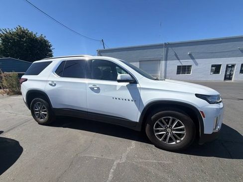 Used 2023 Chevrolet Traverse LT AWD/4WD image 4