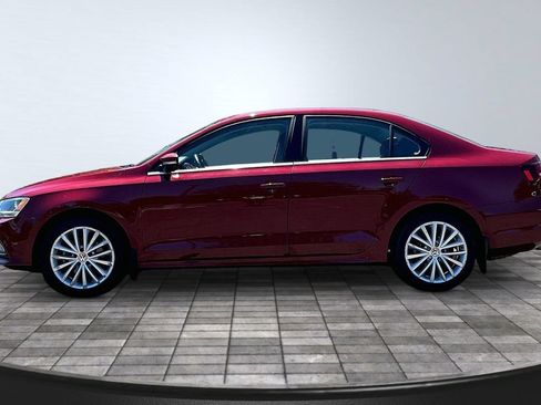 Used 2016 Volkswagen Jetta SEL FWD image 4
