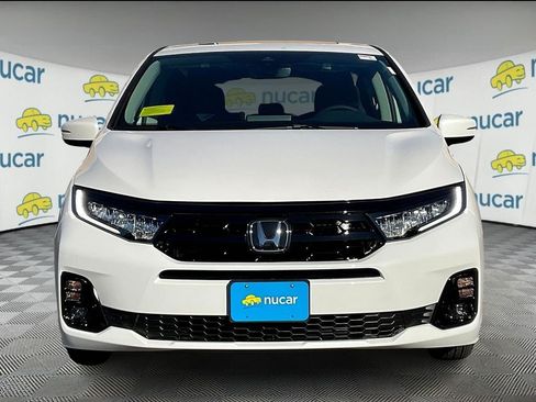 New 2026 Honda Odyssey Elite image 3