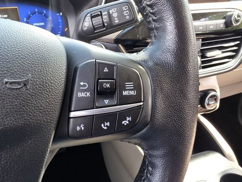 Used 2020 Ford Escape Titanium AWD/4WD image 28