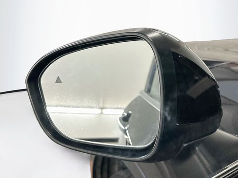 Used 2024 Mitsubishi Outlander SE AWD/4WD image 16