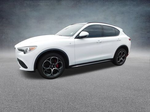 Used 2023 Alfa Romeo Stelvio Ti AWD/4WD image 7