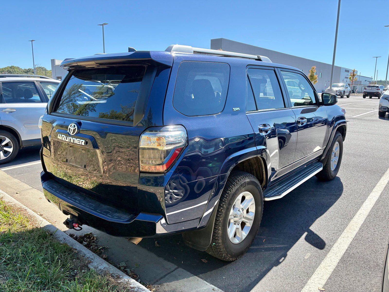 Used 2016 Toyota 4Runner SR5 Premium AWD/4WD image 6
