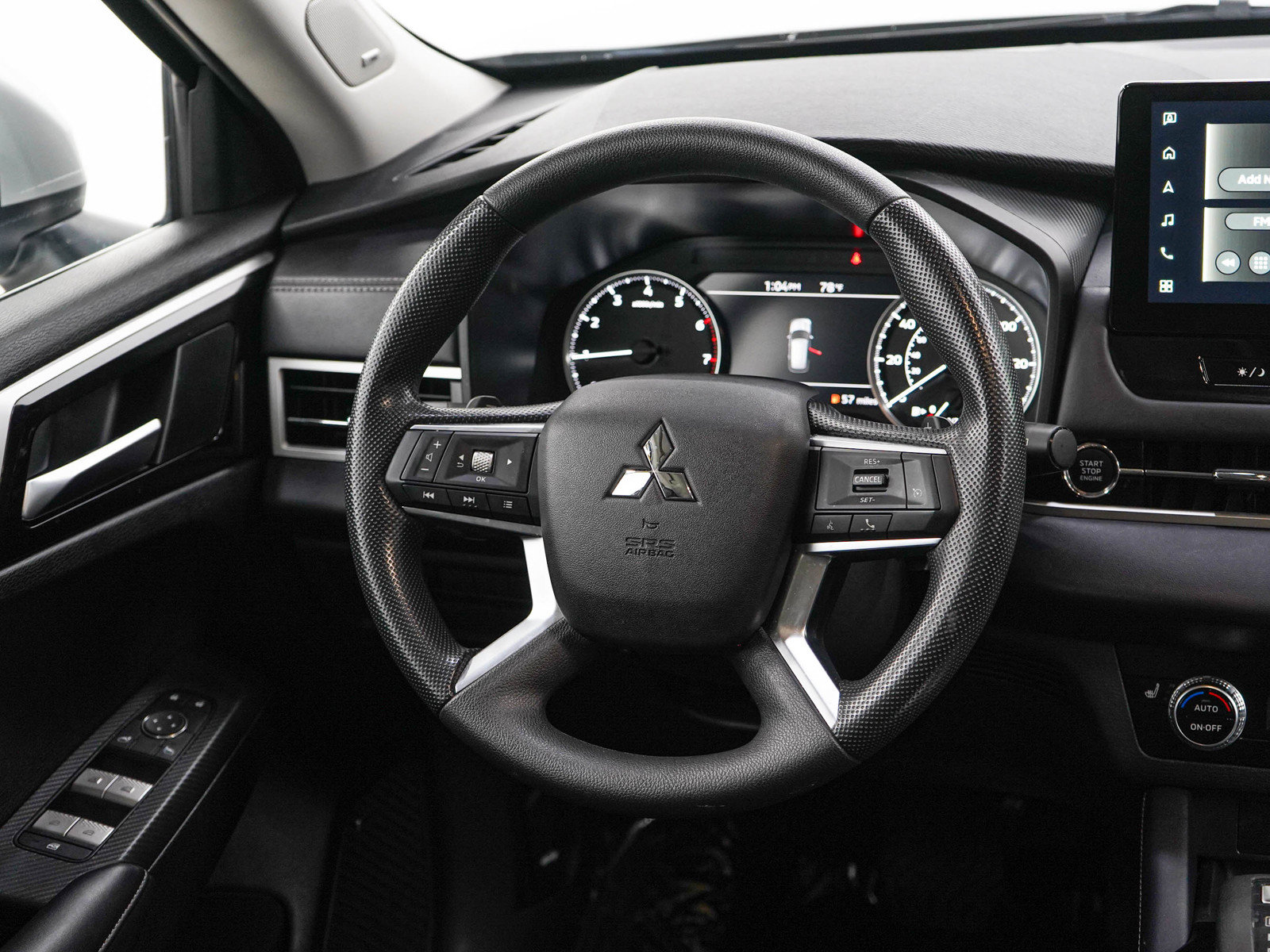 Used 2025 Mitsubishi Outlander ES AWD/4WD image 14