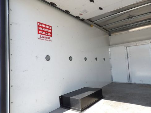 Used 2022 Ford Transit 350 DRW RWD image 40