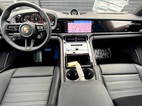 New 2026 Porsche Panamera GTS image 6