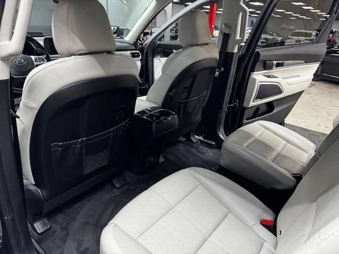 Used 2020 Kia Telluride SX image 45