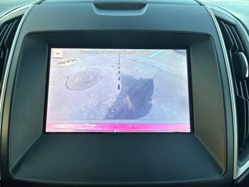 Used 2019 Ford Edge SEL w/ Equipment Group 201A AWD/4WD image 15