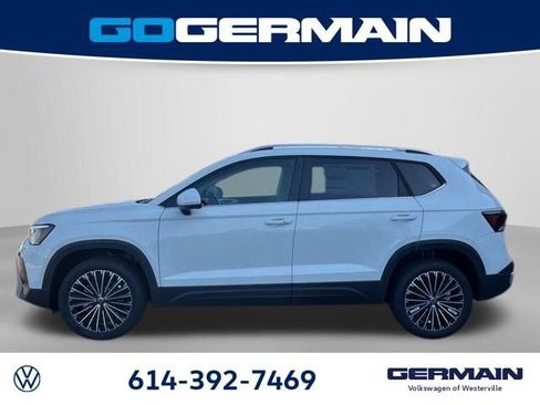New 2026 Volkswagen Taos SE FWD image 12
