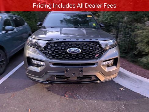 Used 2023 Ford Explorer ST w/ Equipment Group 401A AWD/4WD image 2