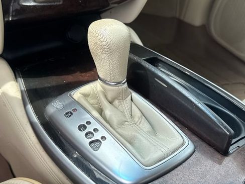 Used 2013 INFINITI JX35 AWD w/ Premium Pkg image 17