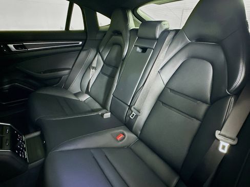 Used 2023 Porsche Panamera 4 Platinum Edition AWD/4WD image 23