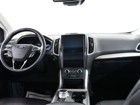 Used 2024 Ford Edge SEL w/ Convenience Package image 7