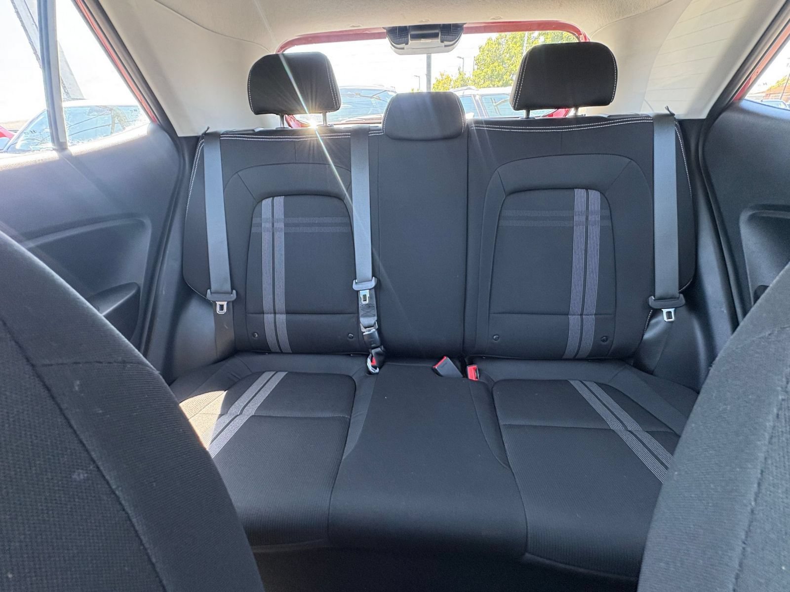 Used 2025 Hyundai Venue SEL FWD image 37
