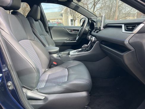 Used 2021 Toyota RAV4 XSE image 28