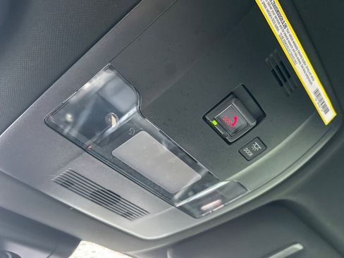 Certified 2025 Lexus IS 300 F Sport image 22