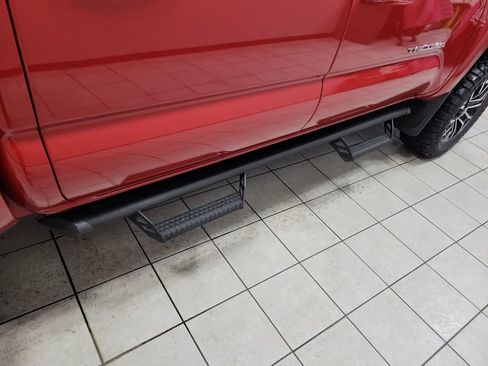 Used 2022 Toyota Tacoma TRD Sport image 23