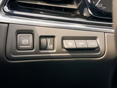 Certified 2025 Cadillac XT6 Premium Luxury w/ Platinum Package image 27