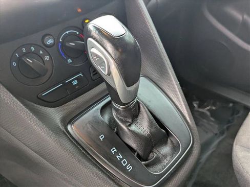 Used 2016 Ford Transit Connect XLT image 11