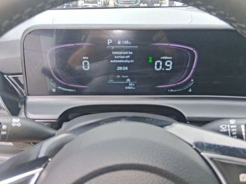 Used 2025 Kia Seltos S image 9