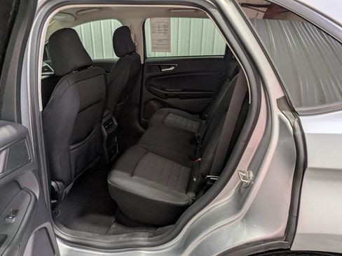 Used 2022 Ford Edge SE AWD/4WD image 9