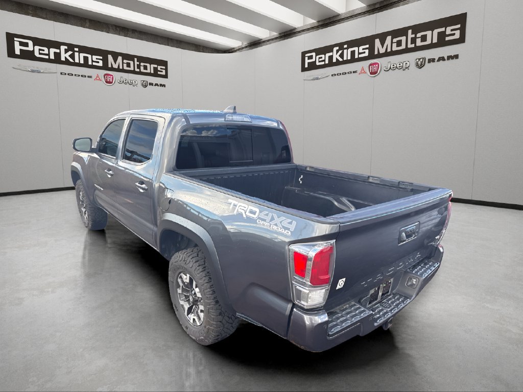Used 2020 Toyota Tacoma TRD Off-Road w/ Technology Package AWD/4WD image 2
