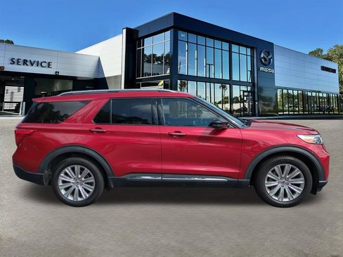 Used 2021 Ford Explorer Limited w/ Equipment Group 301A RWD image 3