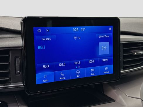 Used 2023 Ford Explorer XLT w/ Equipment Group 202A AWD/4WD image 21