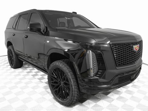 Used 2026 Cadillac Escalade Sport w/ Touring Package image 4