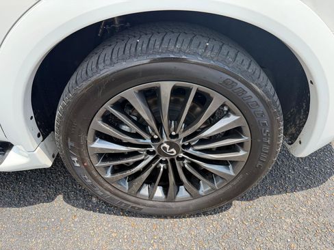Used 2024 INFINITI QX80 Sensory w/ Cargo Package AWD/4WD image 24