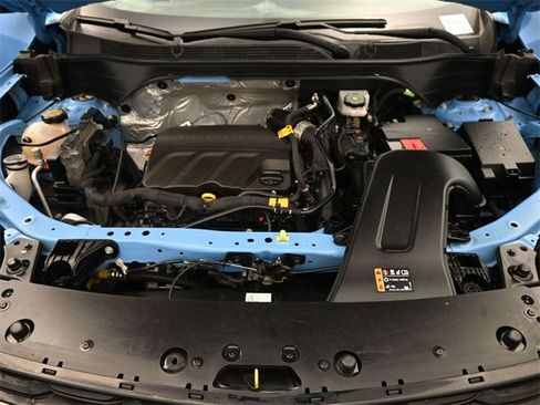 Certified 2024 Chevrolet Trax RS w/ Driver Confidence Package image 22