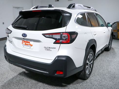 Used 2023 Subaru Outback Premium AWD/4WD image 7