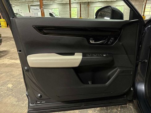 Used 2024 Honda CR-V EX-L image 30