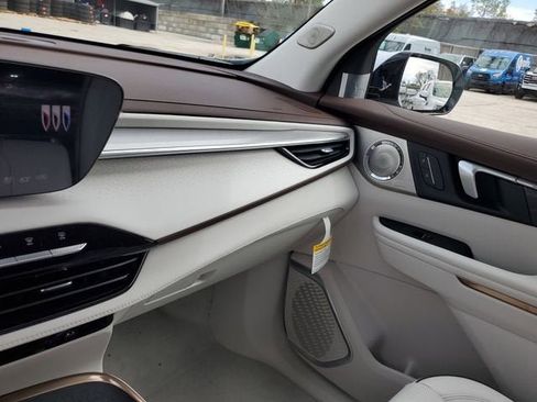 New 2026 Buick Enclave Avenir w/ Super Cruise Package image 26