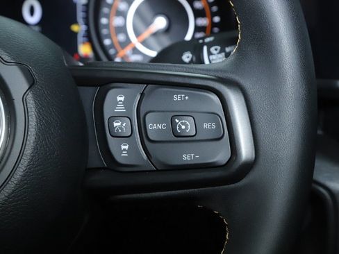 Used 2024 Jeep Gladiator Sport AWD/4WD image 22